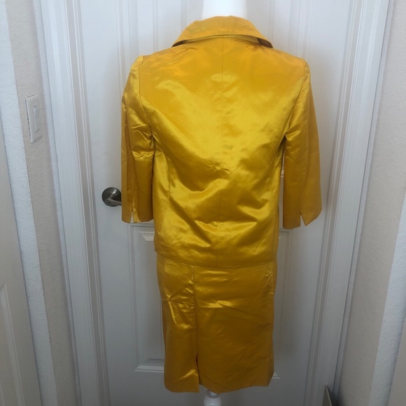 Max Mara skirt and jacket sets - Picture 2 of 16